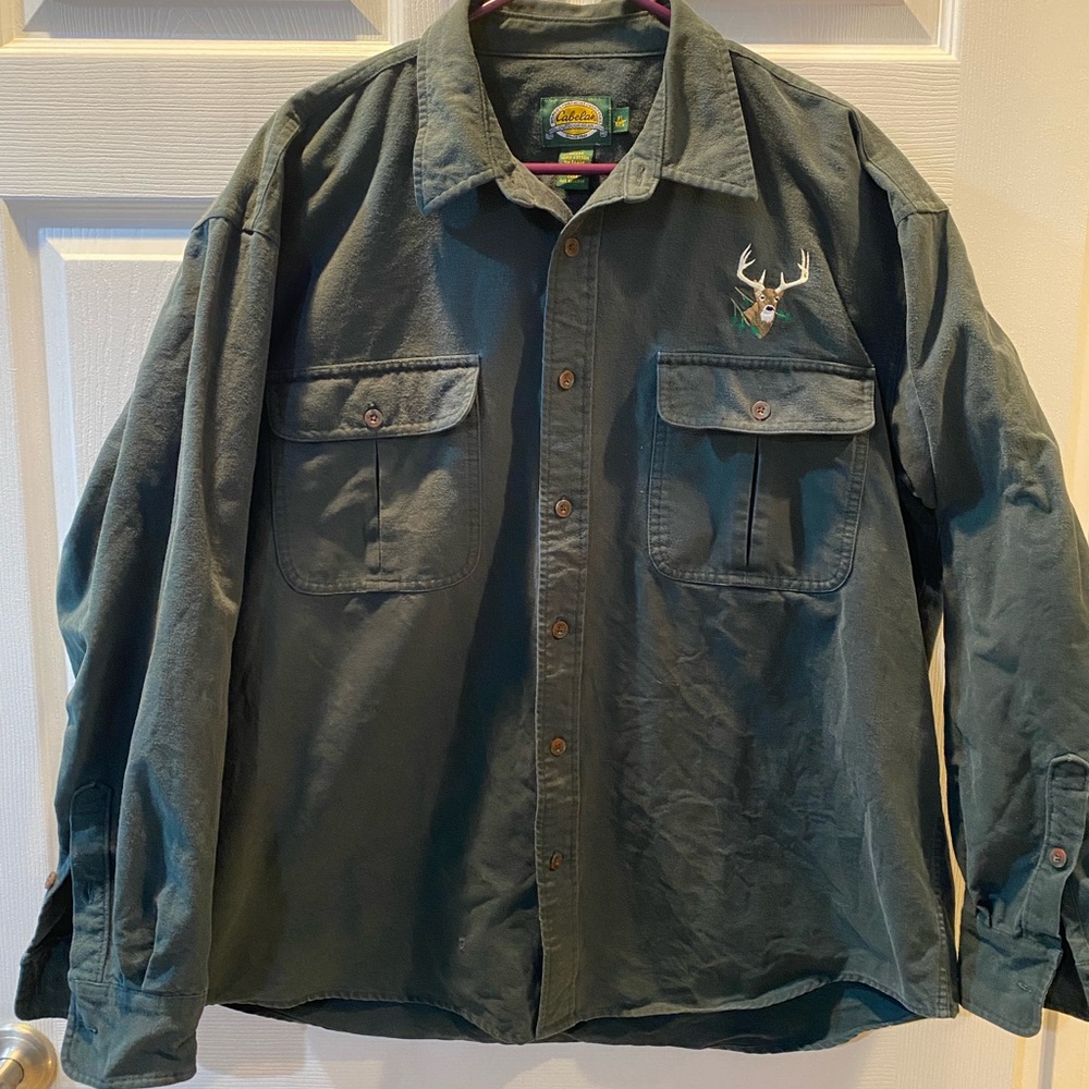 Cabela’s Green Button-Up Shirt with Deer Embroidery